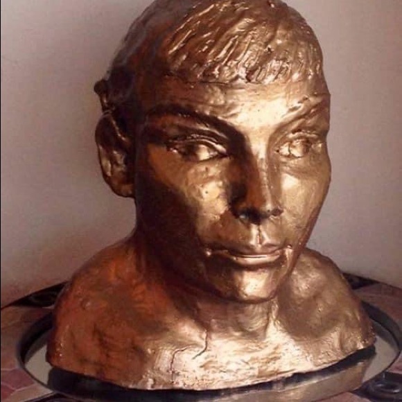 ‘Profile of a Woman’ original Sculpture by Kristina Sablan - Picture 5 of 9